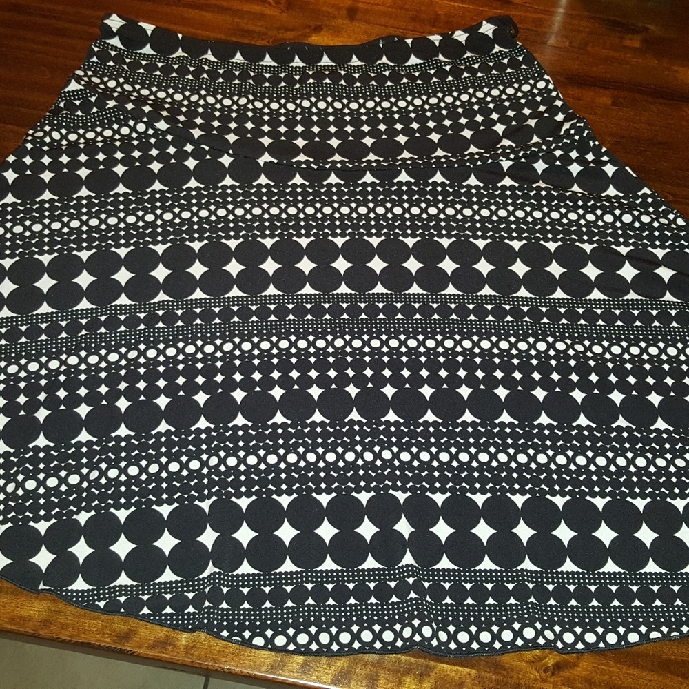 Lightweight Mini Skirt